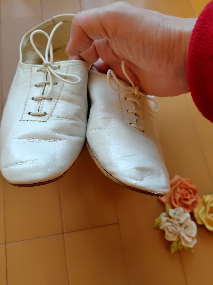 【値下げ！】ポルセリ　フラットシューズ　ジャズシューズ　白　１回のみ着用　38