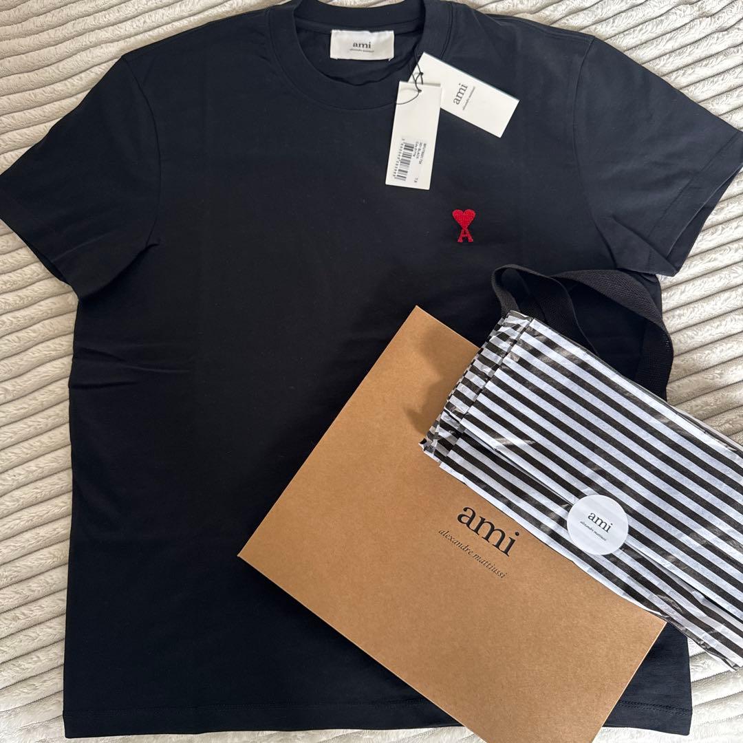 安く販売されているような偽物ではございません❣️amiparis tシャツ