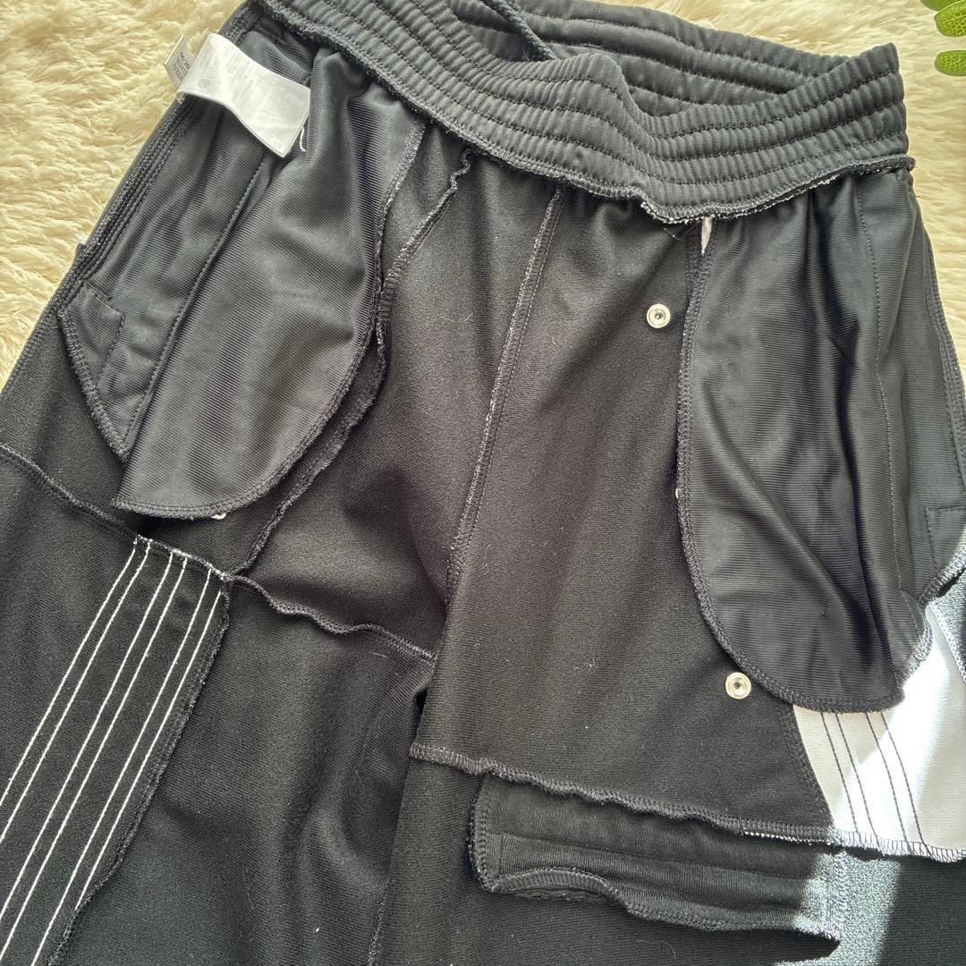 アディダス オリジナルス × ダニエル・カタリ コラボ トラックパンツ再構築