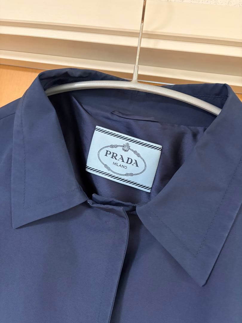 【ぴぴ】PRADA ネイビー トレンチコート