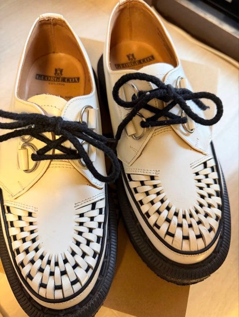 E COX SKIPTON ホワイト サイズ7(26㎝)