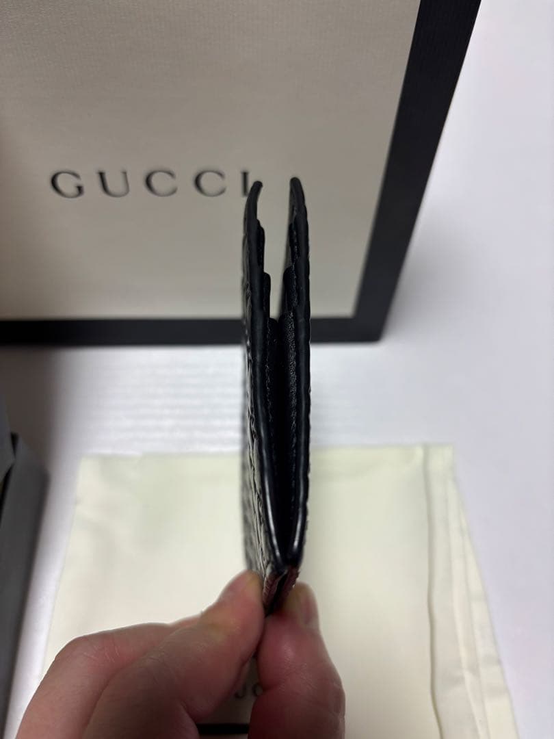 グッチ　マネークリップ　マイクロシマレザー