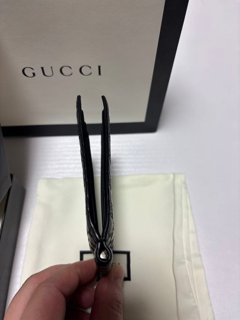 グッチ　マネークリップ　マイクロシマレザー