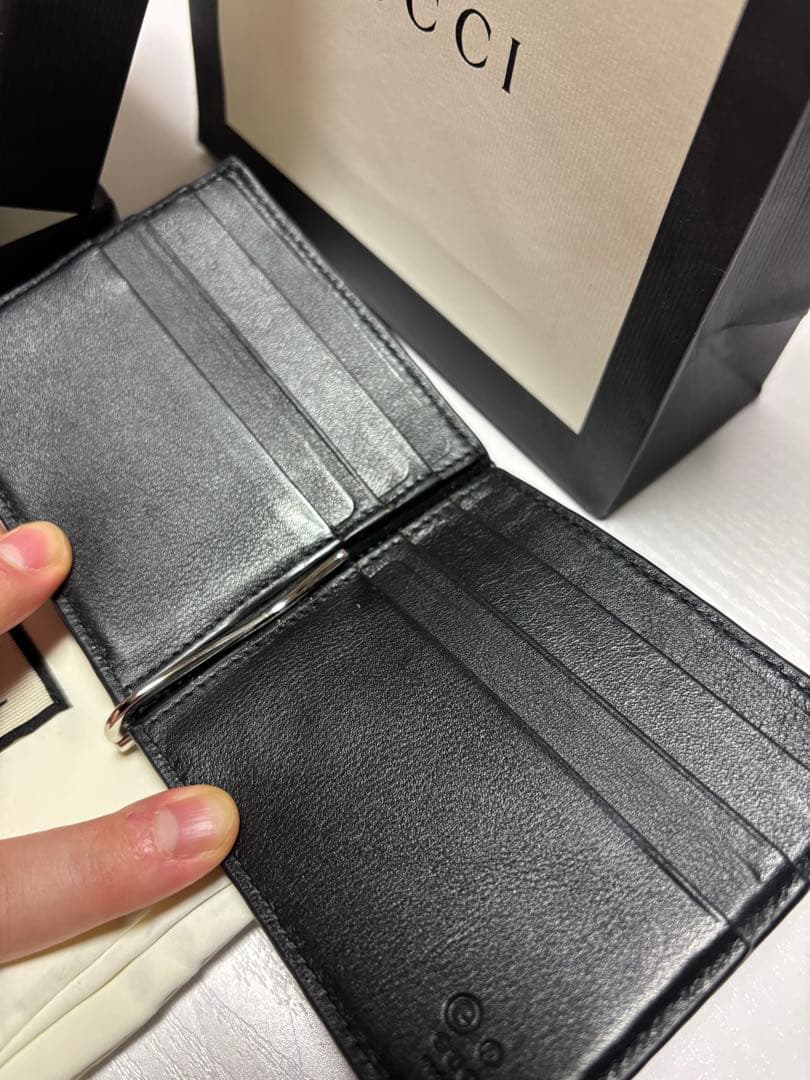 グッチ　マネークリップ　マイクロシマレザー