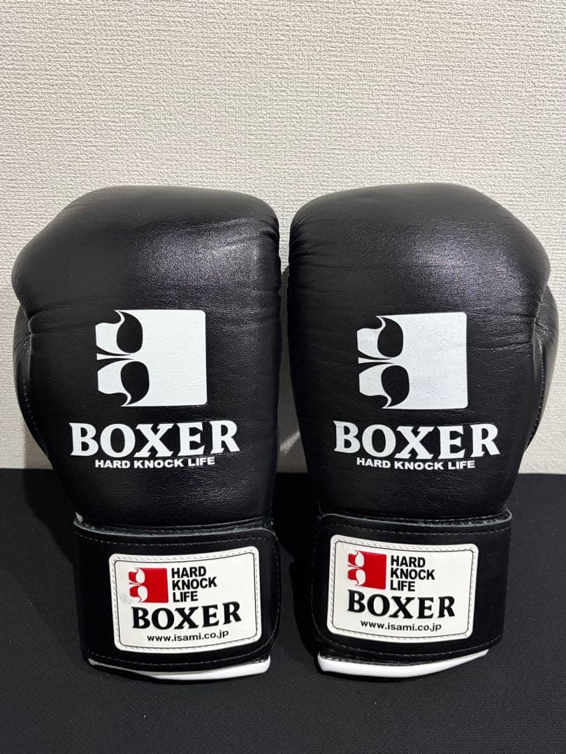 美品　BOXER ボクシンググローブ 8 oz ブラック　コミッション認定