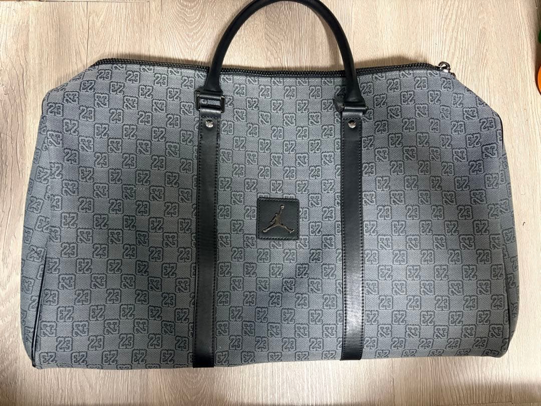 Jordan ジョーダン　モノグラムダッフルバック　(30L)