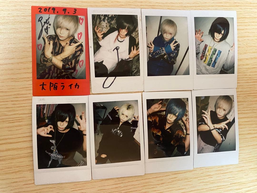 R指定 チェキ マモ