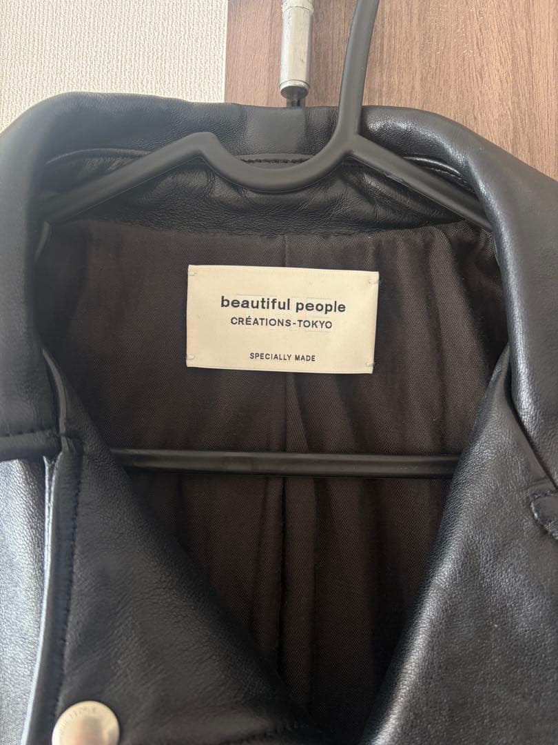 【beautiful people 】ブラックレザーライダースジャケット