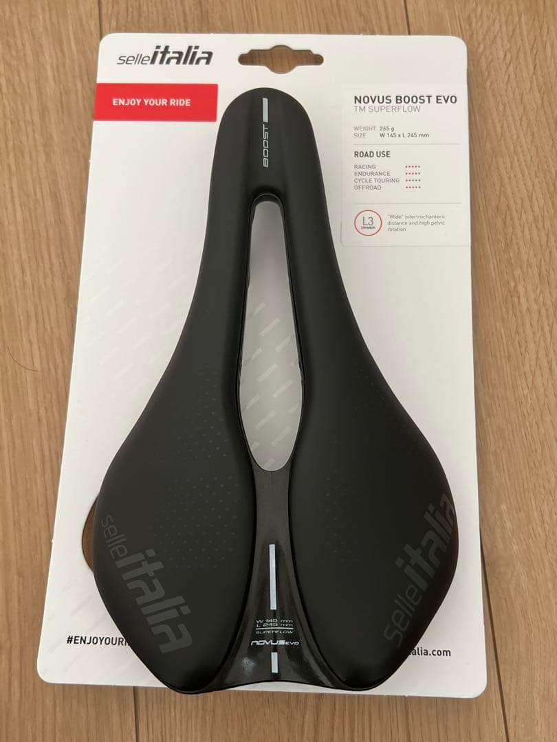 Selle Italia NOVUS BOOST EVO TM スーパーフロー
