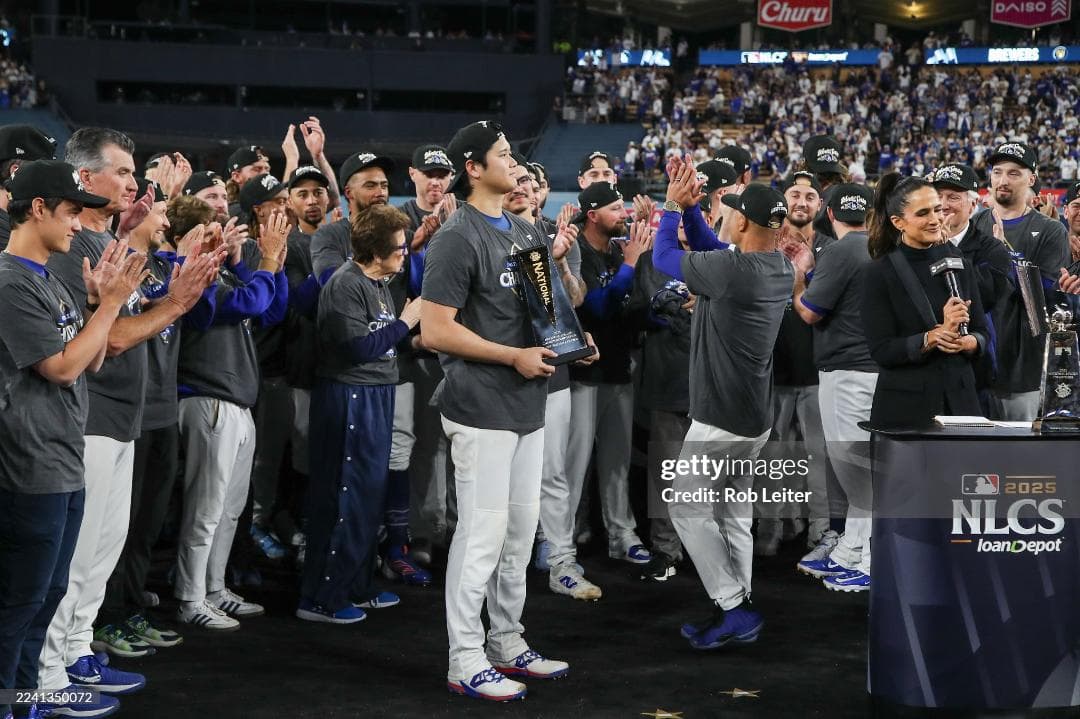 大谷翔平2025NLCS優勝＆MVP受賞＆祝賀会BLACK着用モデルCAP限定品