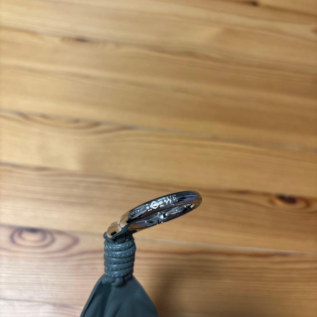 最終値下げ　ロエベ ストロベリー フラワーチャーム　青