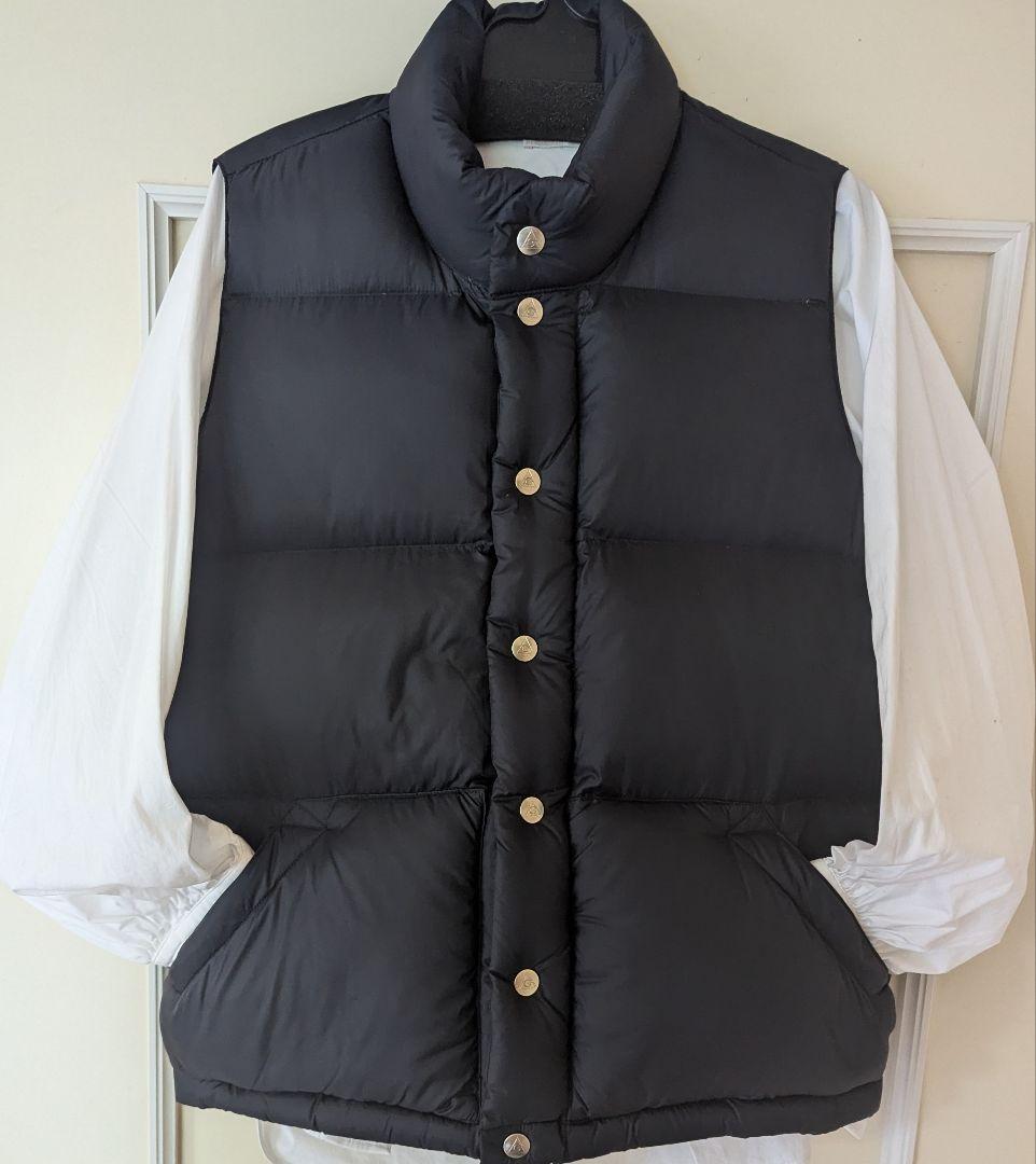 展示のみ美品 GERRY DOWNVEST 　ブラック
