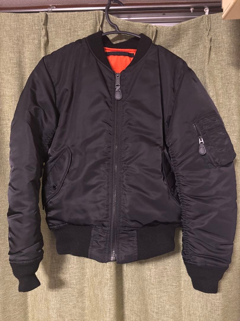 イ*き様 AVIREX MA-1 フライトジャケット ブラック