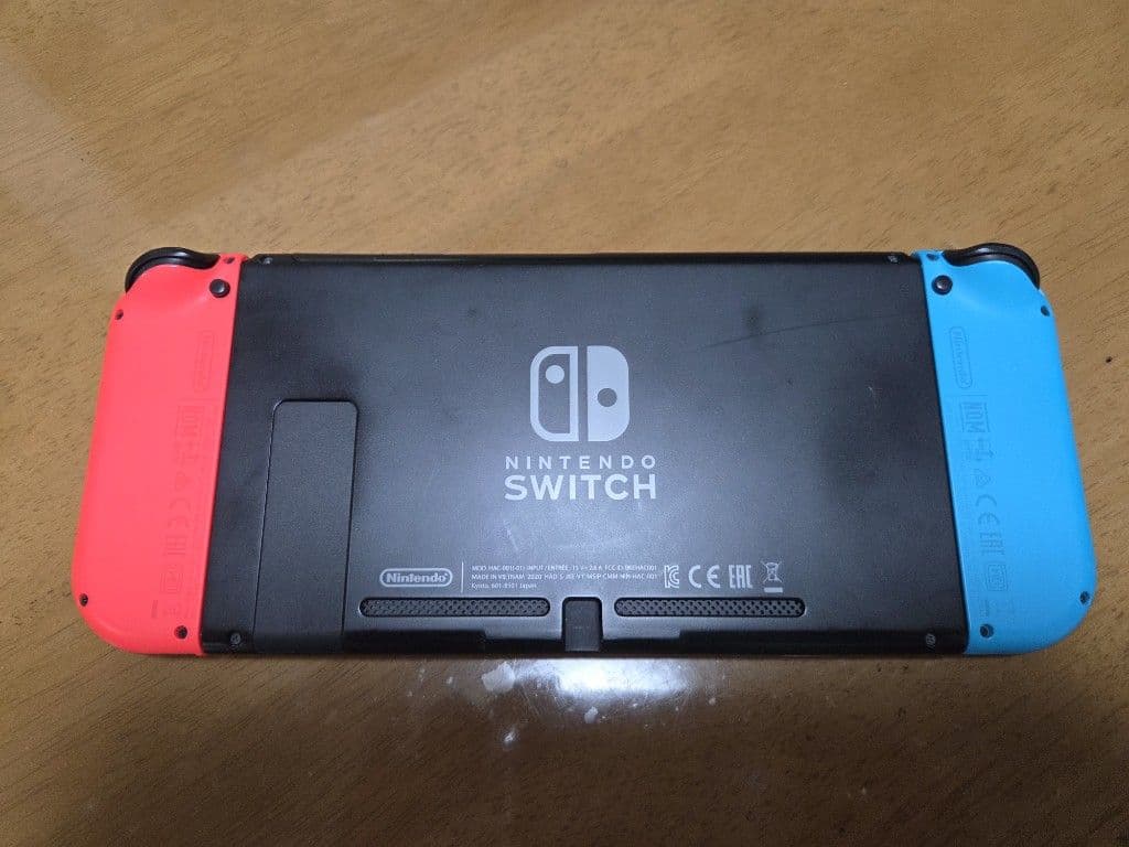 Switch　本体　(青ジョイコンのみ使用不可)