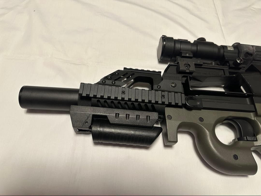 ケ*シ様 【カスタム済】東京マルイ P90 電動ガン エアガン 攻殻機動隊風