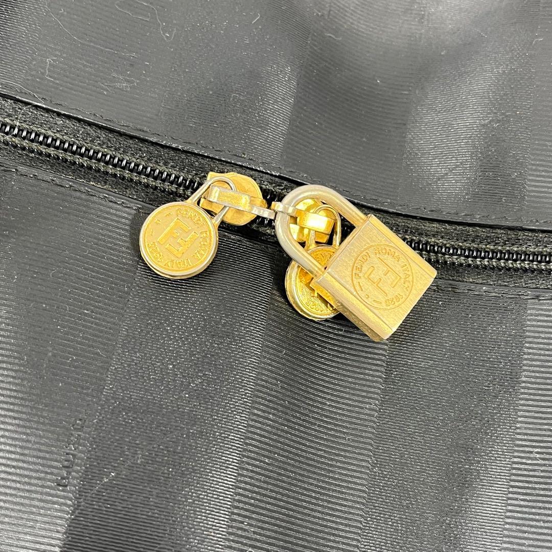 FENDI 　フェンデイ　ボストンバッグ 大容量 ブラック・ブラウン