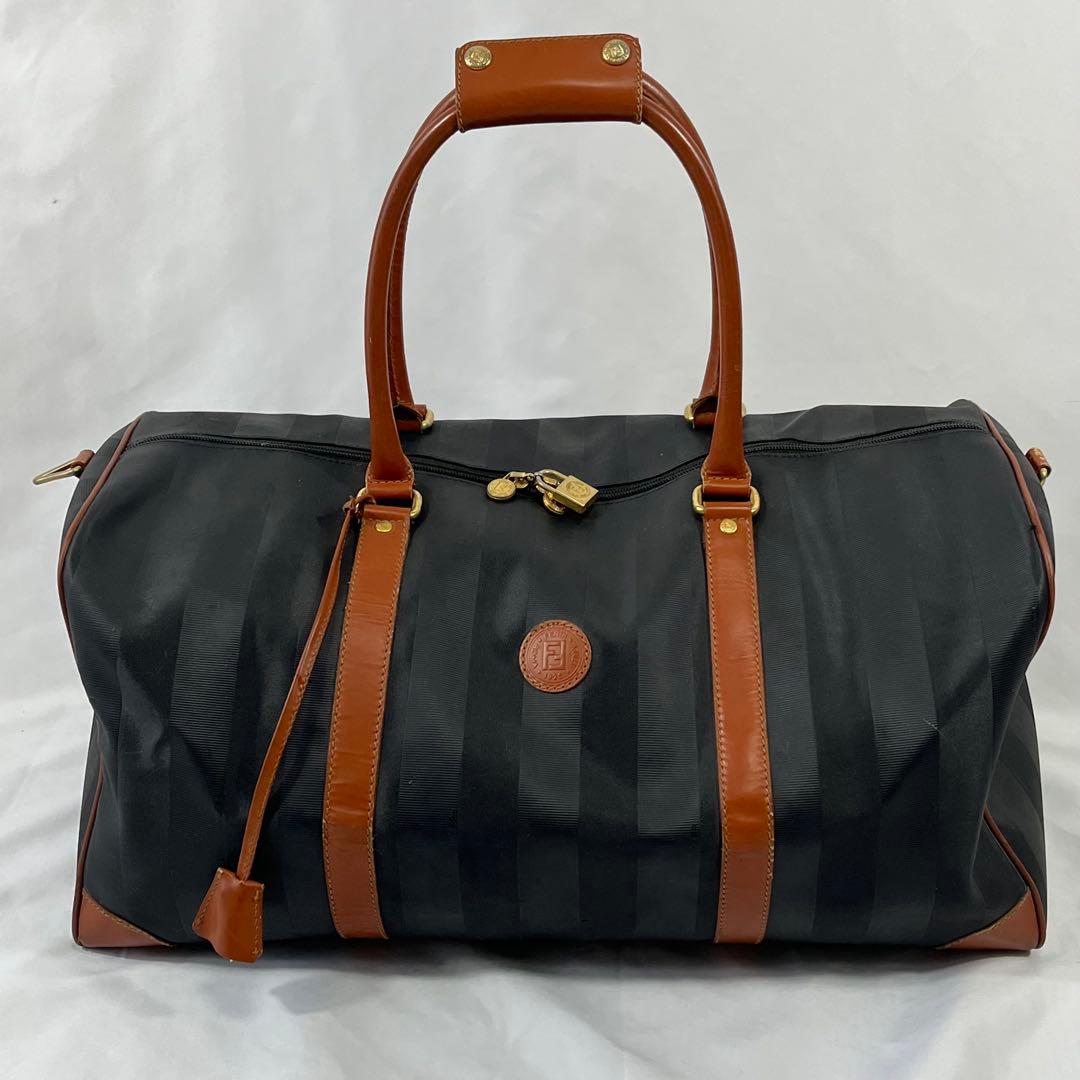 FENDI 　フェンデイ　ボストンバッグ 大容量 ブラック・ブラウン