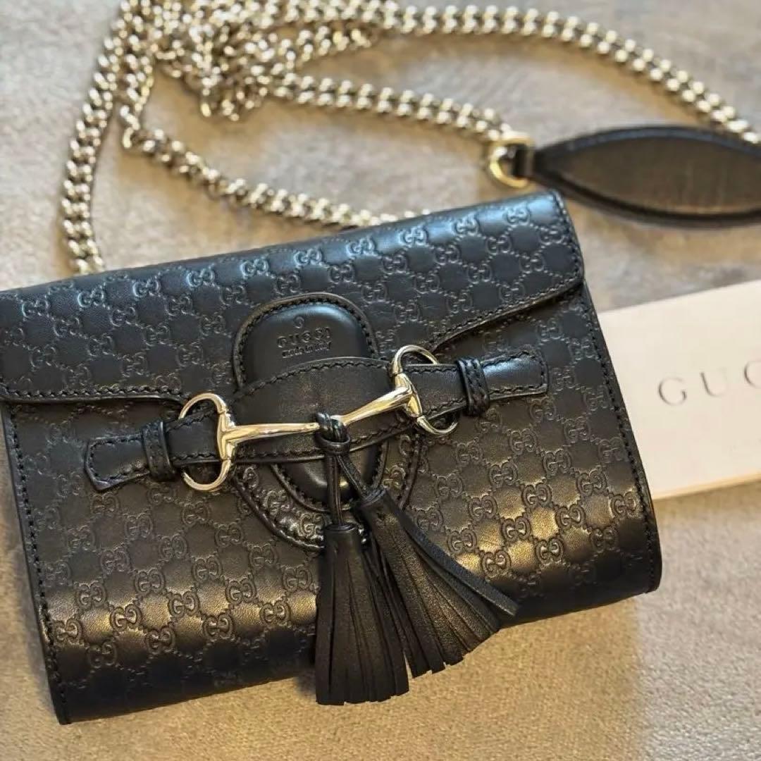 【美品】超レア　Gucci GGパターン ブラック クラッチバッグ　チェーン