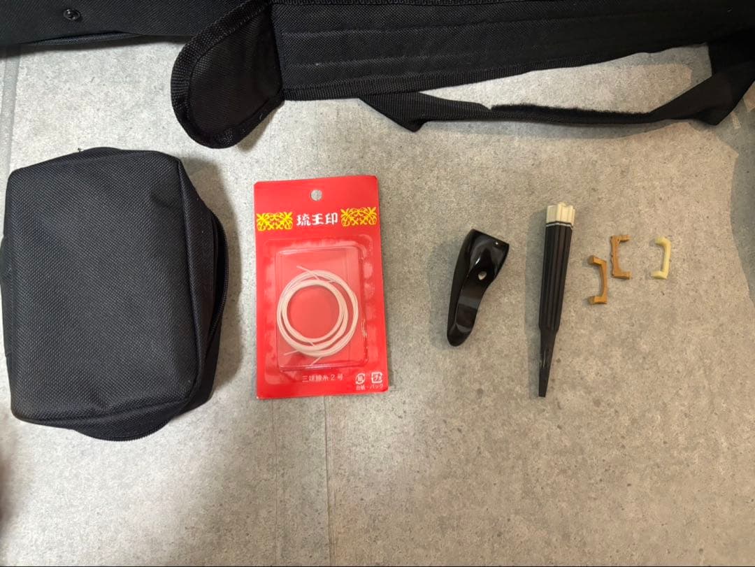 リ*ロ様 沖縄三線 人工蛇皮 琉球 民族楽器 伝統楽器 入門 初心者 本格 琉球