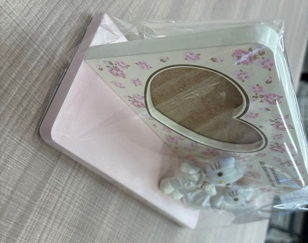 ハローキティ&ダニエル　ウェディング　ハートフォトフレーム　ウエルカムボード