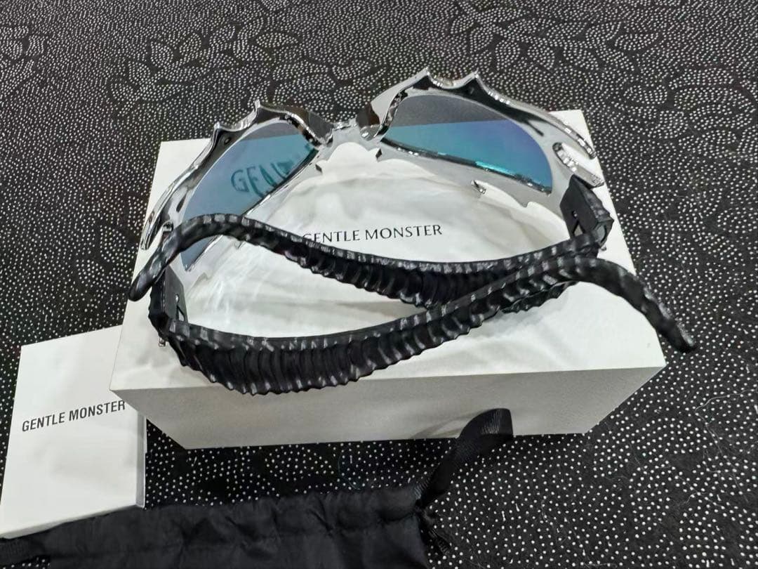 Gentle monster 鉄拳8 コラボサングラス