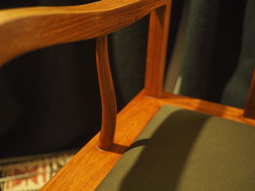 【値引中】アンティーク李朝唐木チェア