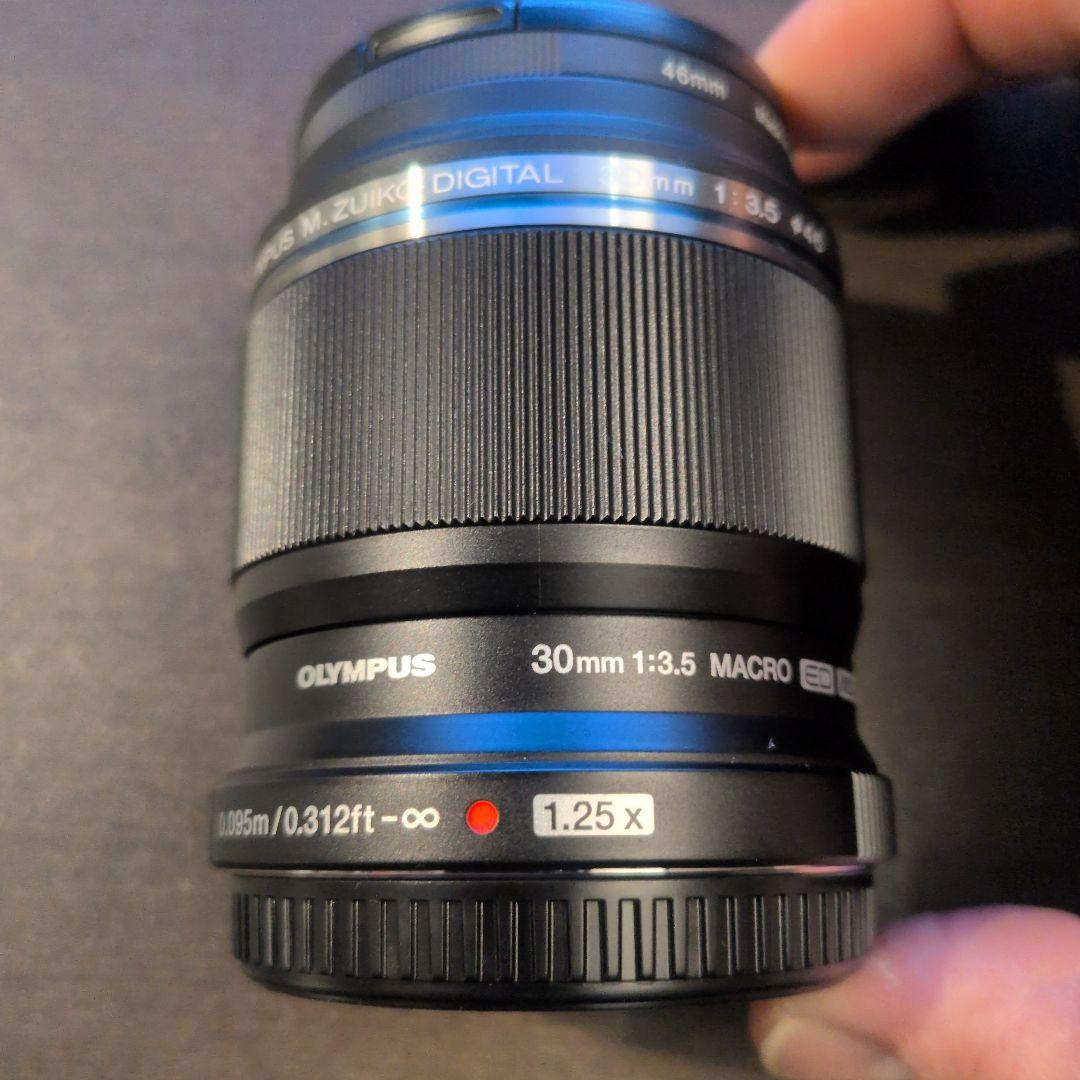 オリンパス M.ZUIKO DIGITAL ED30mm F1.8 マクロ