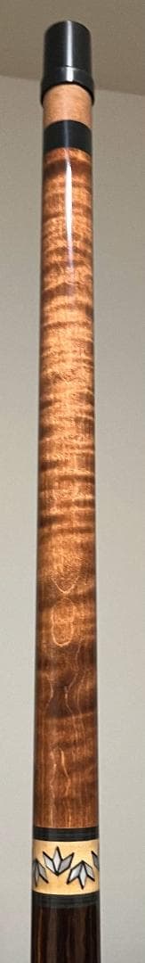 JOSS カスタムキューのリミテッドエディション Joss-613-AV06