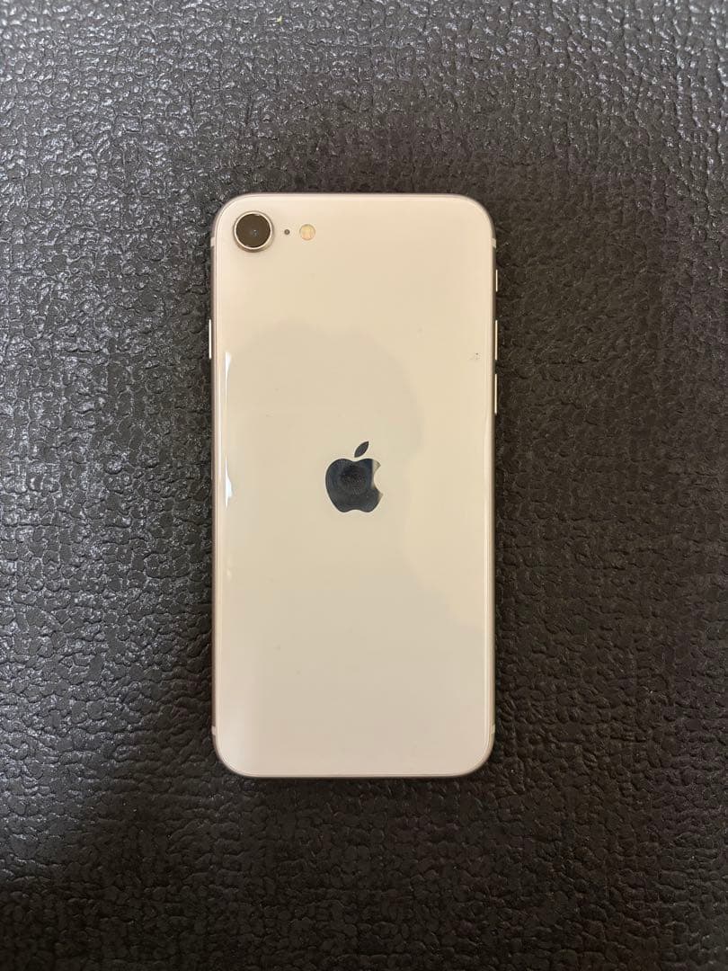 ま*る様 Apple iPhone SE (第3世代) ホワイト