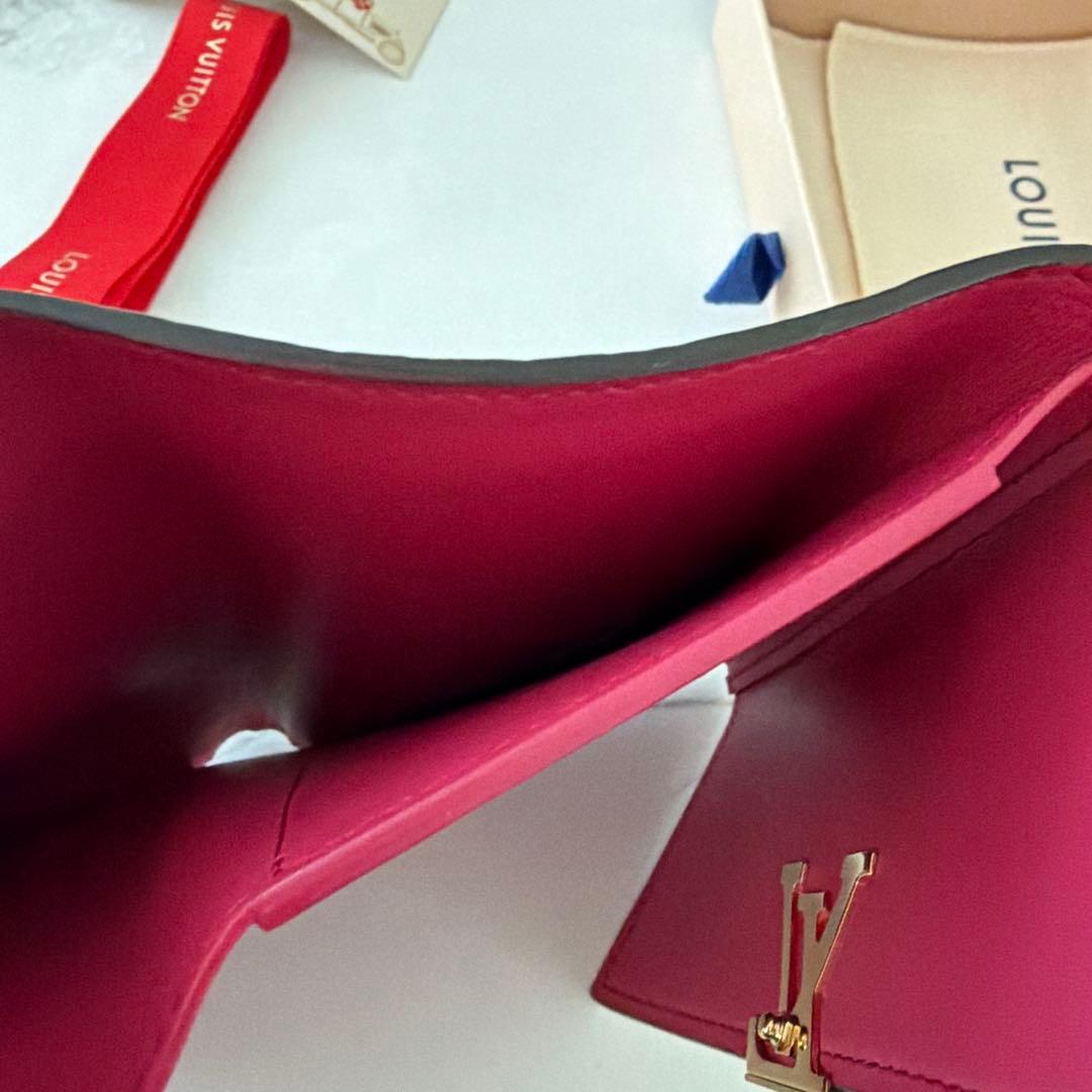 Louis Vuitton ポルトフォイユ・カプシーヌ コンパクト M62157