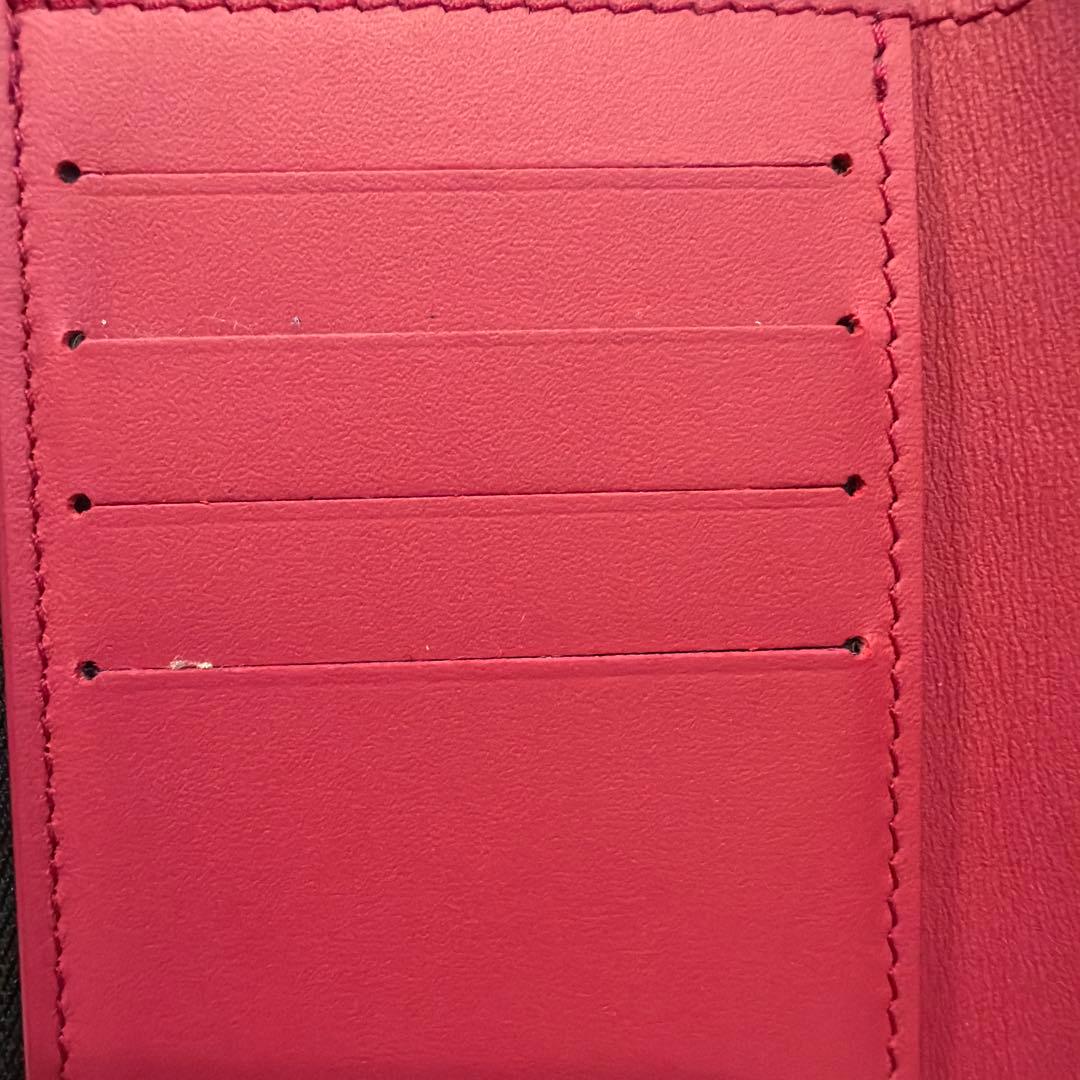 Louis Vuitton ポルトフォイユ・カプシーヌ コンパクト M62157