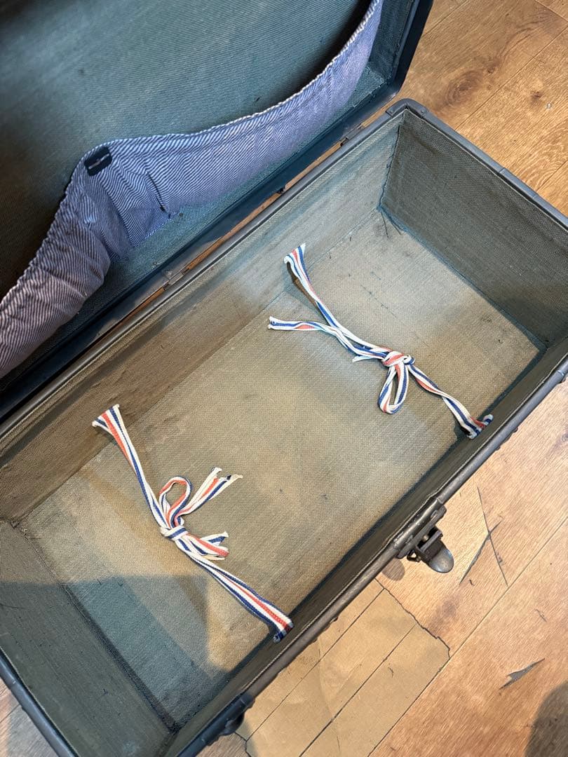 旧日本軍？　アンティーク　古い　トランク　　ミリタリー