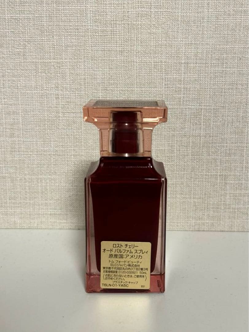 【年内限定価格】トムフォードロストチェリー オードパルファム スプレィ 50ml