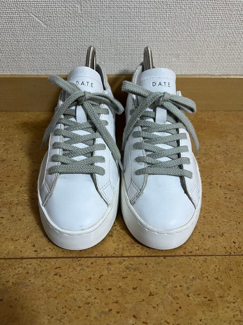靴 D.A.T.E. HILL LOW CALF WHITE-SILVER 22.5