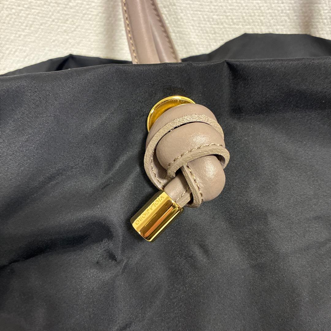 ヴィオラドーロ　ビアンカ　M ブラックXトープ　トートバッグ　ノットハンドル