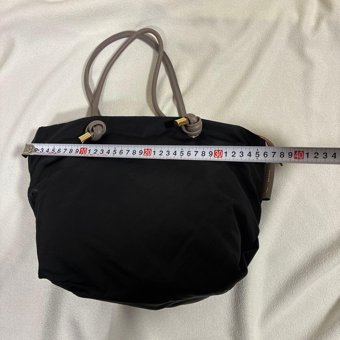 ヴィオラドーロ　ビアンカ　M ブラックXトープ　トートバッグ　ノットハンドル