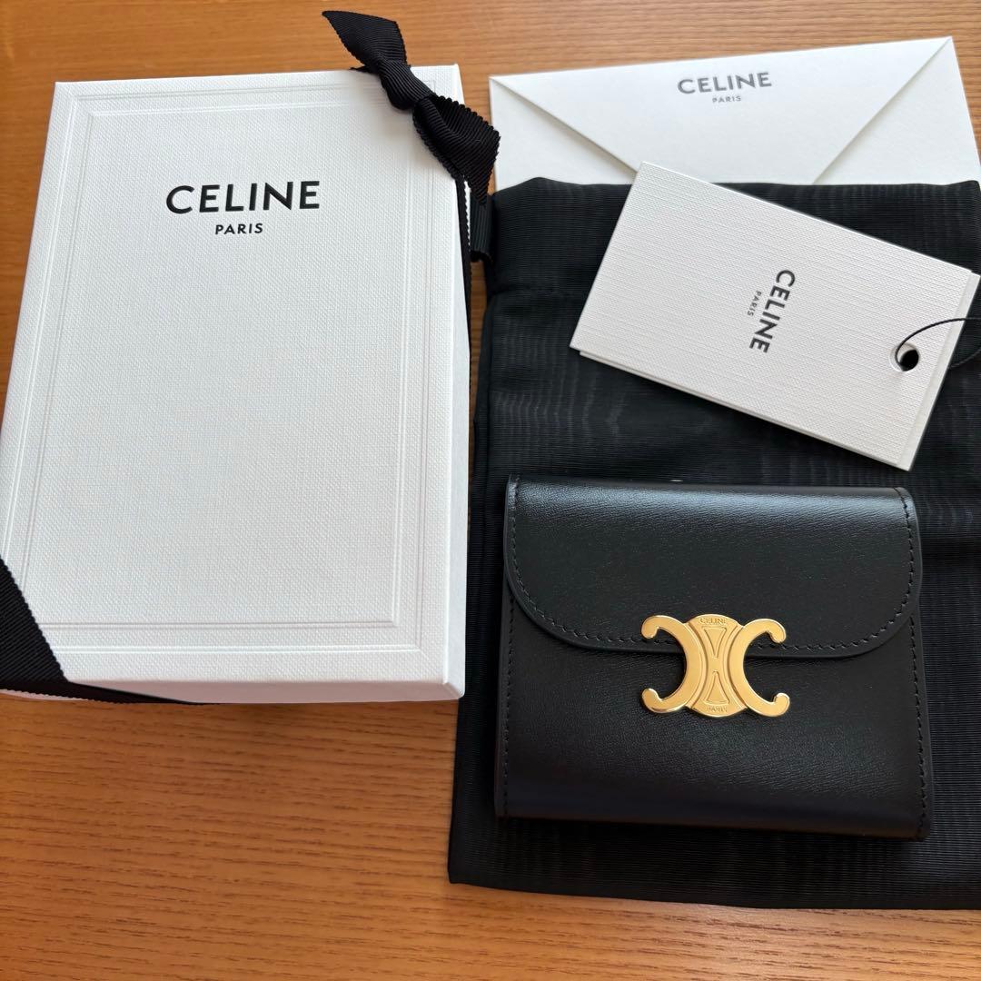 CELINE トリオンフ 三つ折り財布