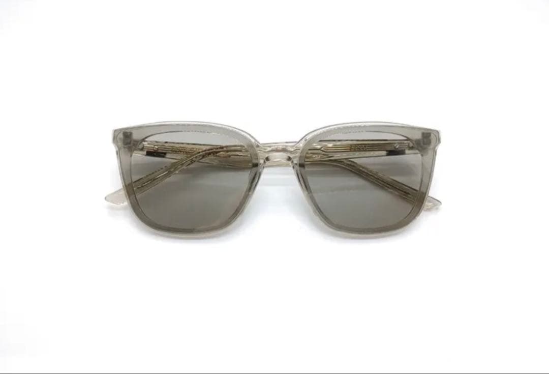 ト*♡様 Gentle Monster グレー　サングラス　新品