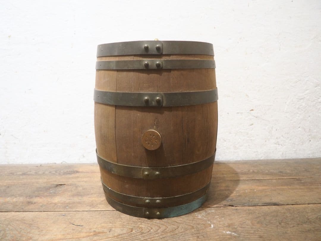 1240 ヴィンテージ　ウィスキー樽のオブジェ　ニッカ　レトロ　バー　パブ　蛇口