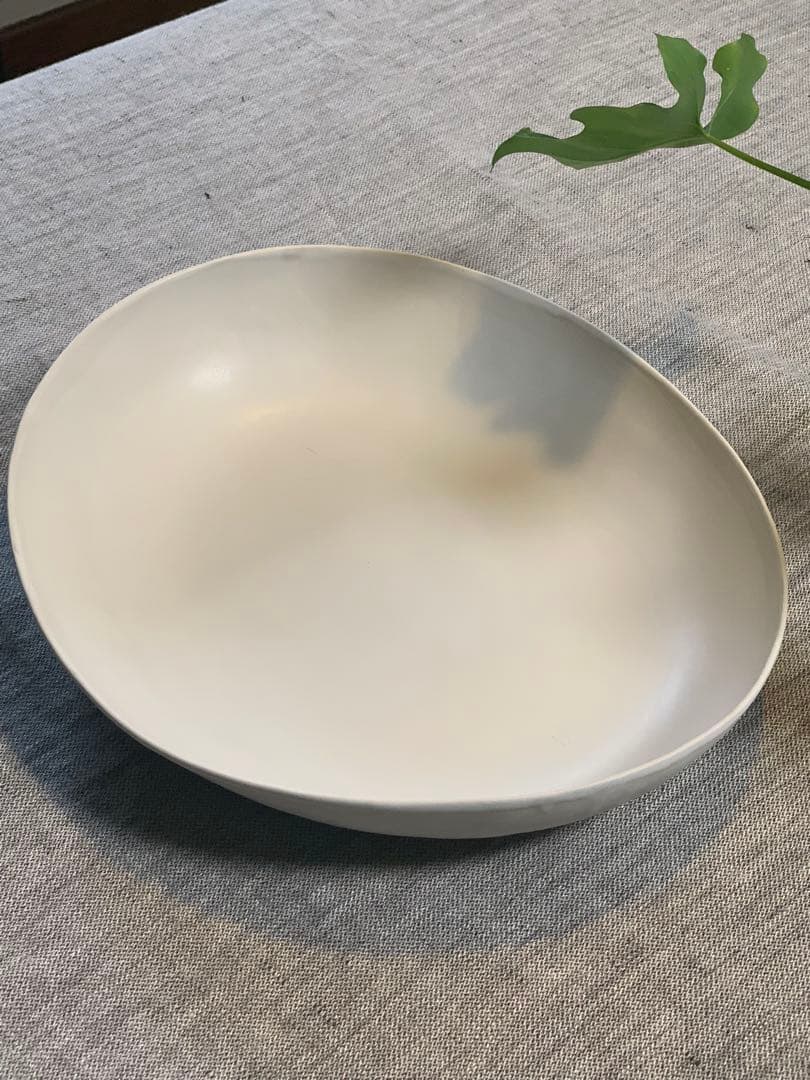クリスチャンヌ・ペロション 初期 大判オーバル32cm 白系プレート　有元葉子
