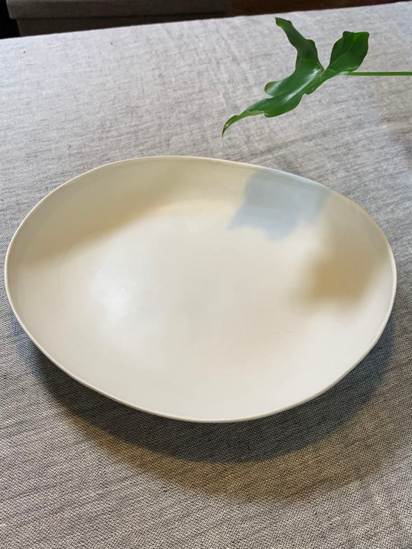 クリスチャンヌ・ペロション 初期 大判オーバル32cm 白系プレート　有元葉子