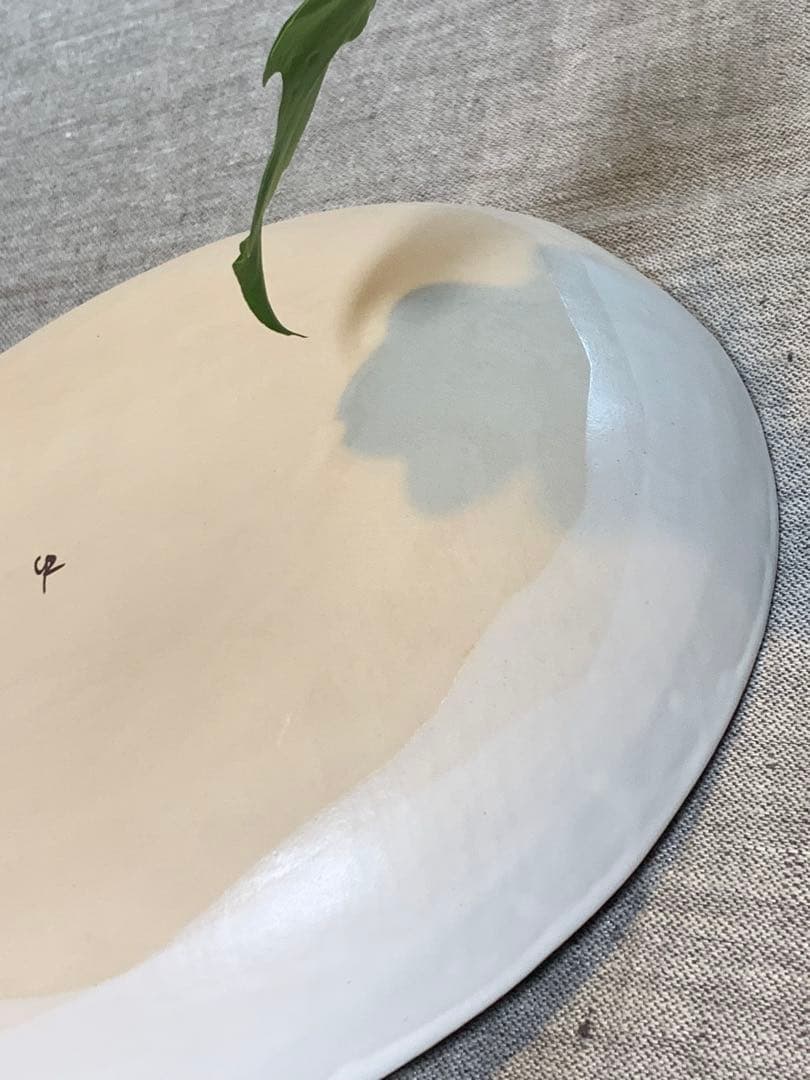 クリスチャンヌ・ペロション 初期 大判オーバル32cm 白系プレート　有元葉子