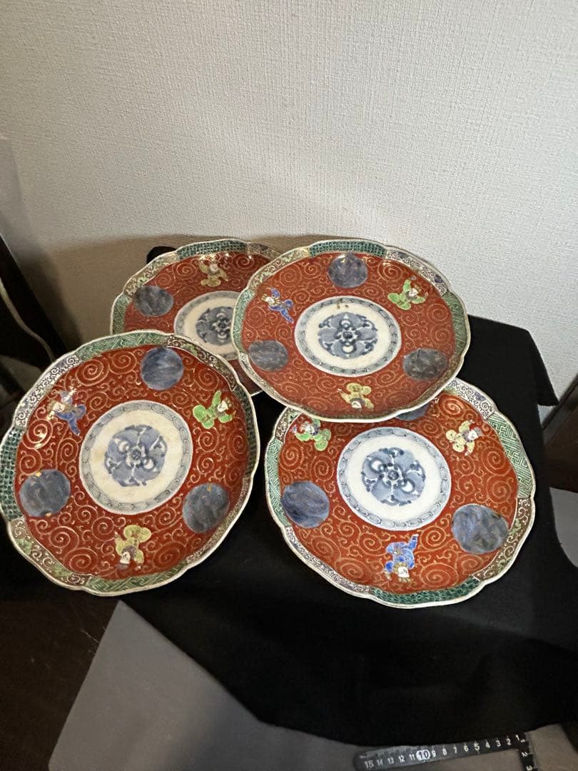 古伊万里色絵七寸皿　4枚 唐子　唐草図　明治時代初期
