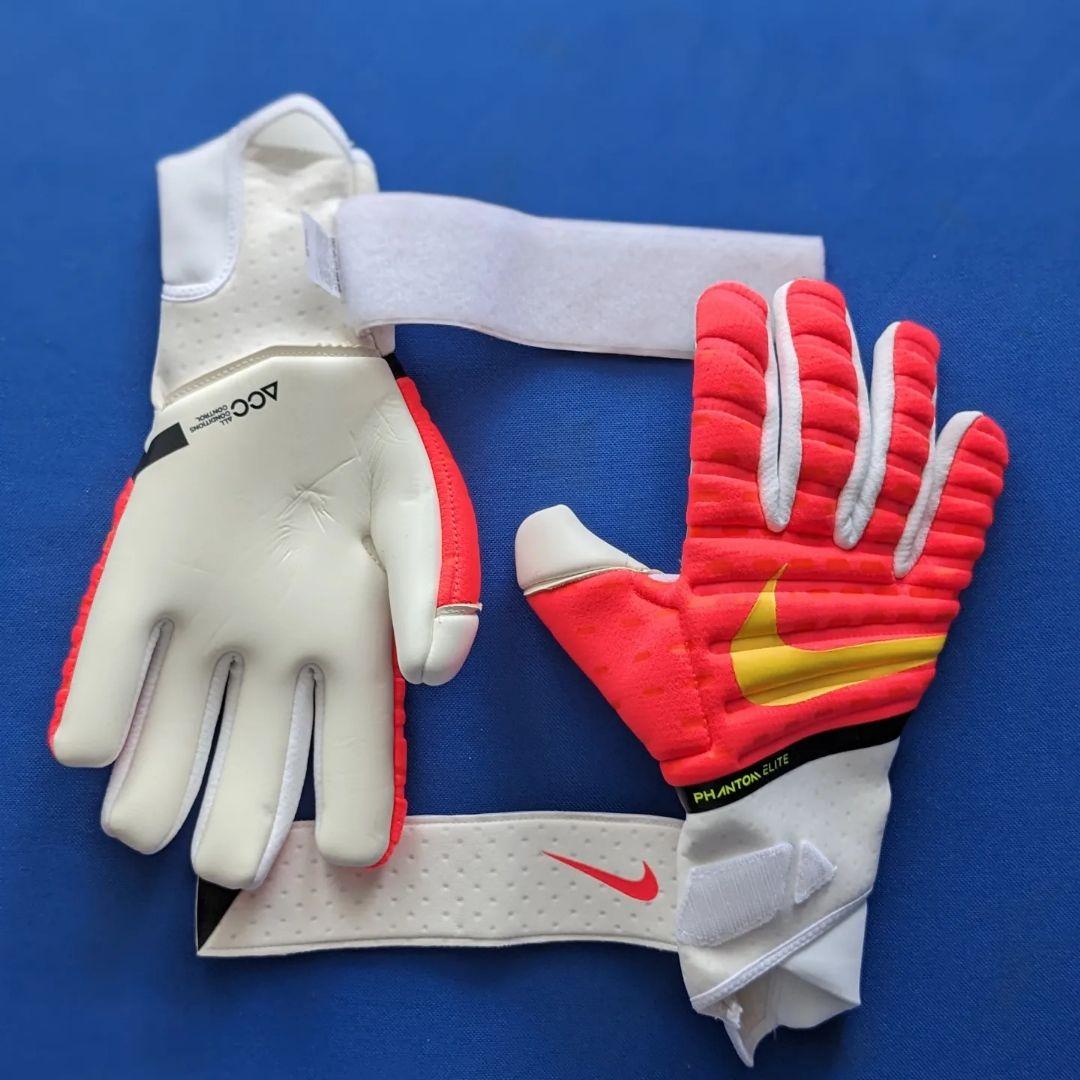 NIKE PHANTOM ELITE ナイキ ファントムエリート 8号