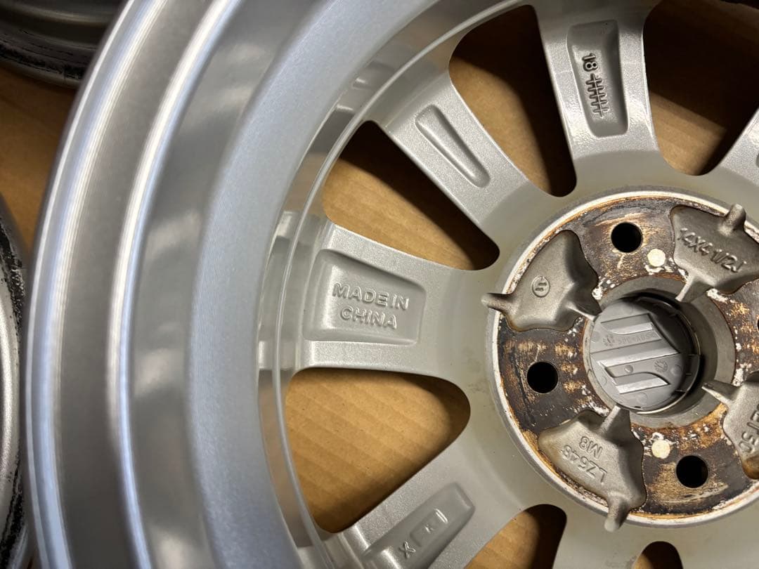 エブリィワゴンDA17W 純正アルミホイール　4本