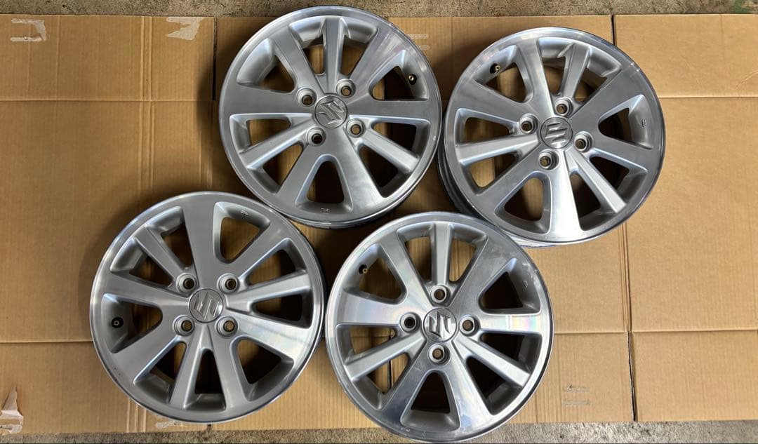 エブリィワゴンDA17W 純正アルミホイール　4本