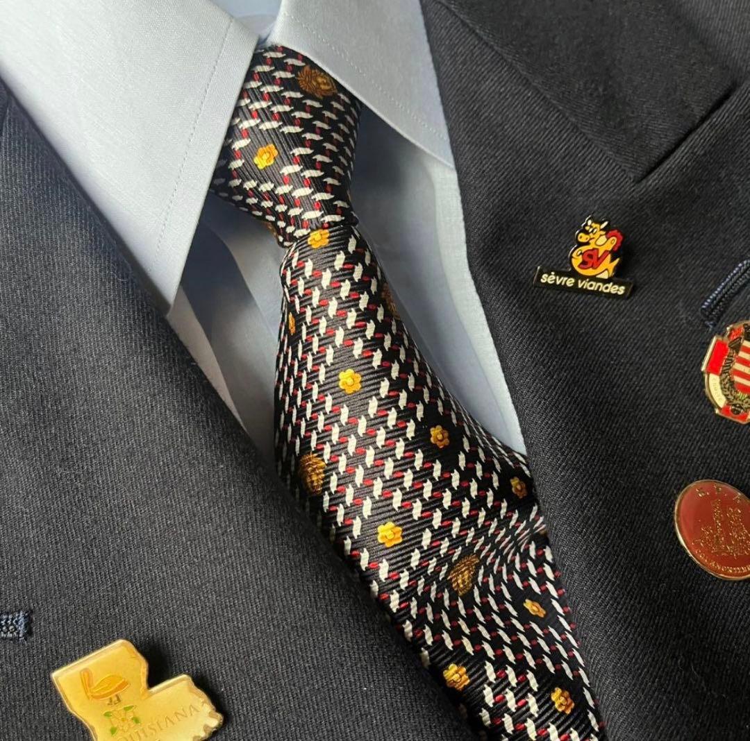 期間限定値下げ中！豪華5点セット 小さめ vintage 金ボタン ダブルスーツ