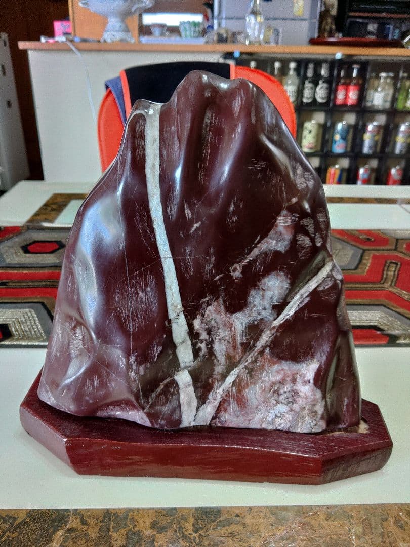 赤玉石　赤石　ビクトリーストーン　V字石　岩石　鑑賞石　かわいいレッドストーン