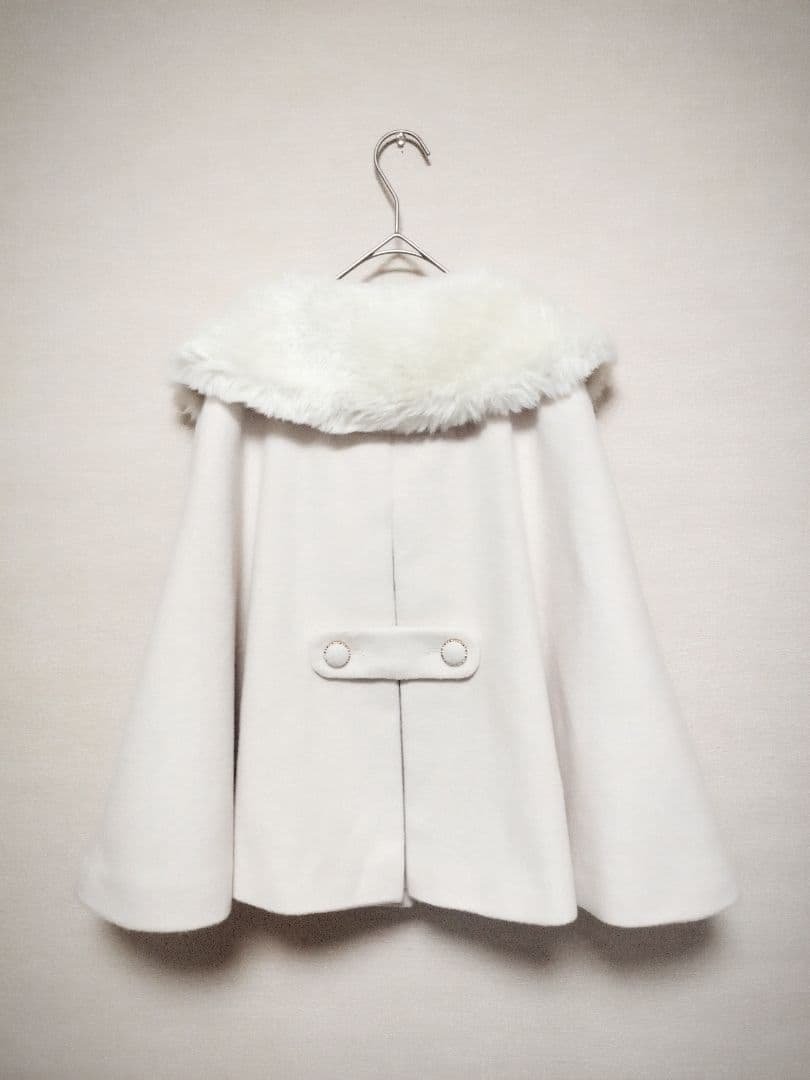 LIZ LISA　リボンビジュー釦ファー襟ケープコート　０