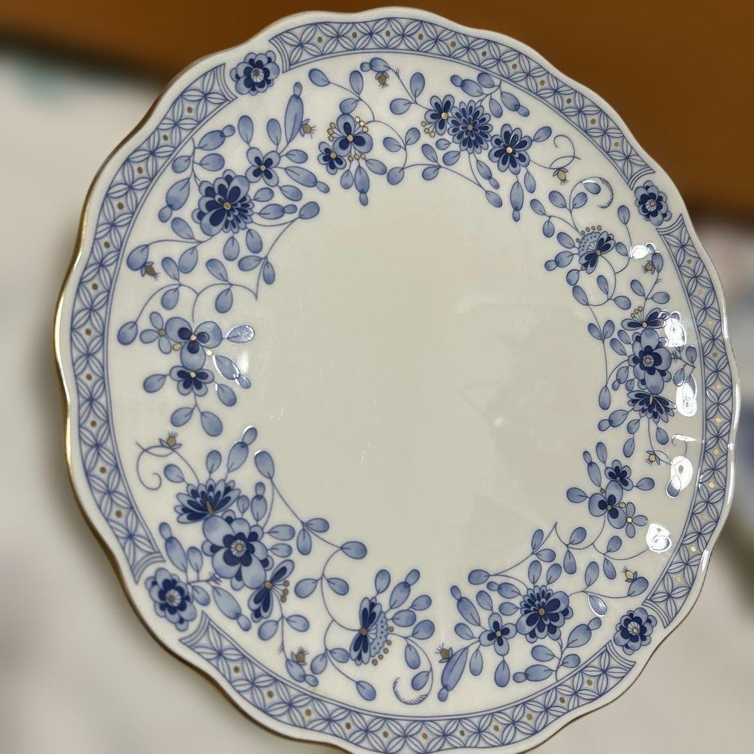 ナルミ　ミラノ食器14点セット　プレート　カップ&ソーサー　まとめ売り